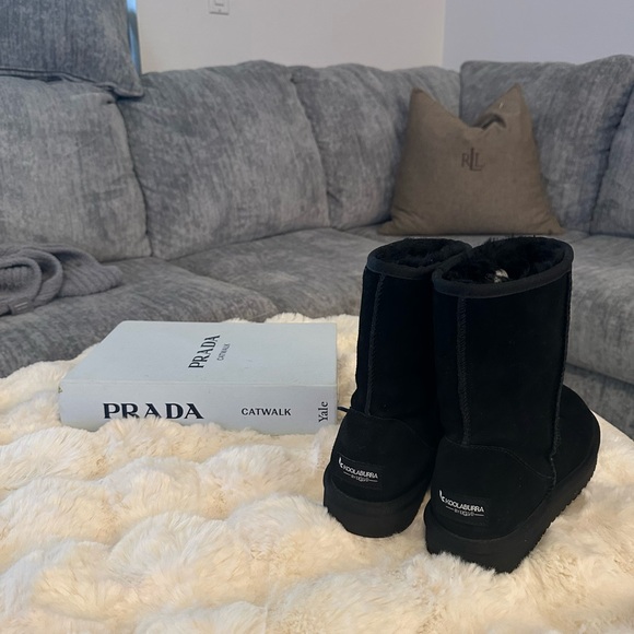 Black ugg boots - Picture 6 of 6